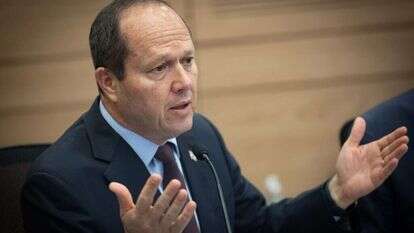 אין לו סמכות. ברקת. | יונתן זינדל, פלאש 90