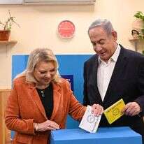 ראש הממשלה ורעייתו מצביעים בירושלים לבחירות המקומיות, השבוע. | יונתן זינדל, פלאש 90