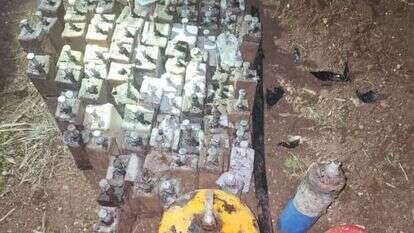 המטענים שנתפסו. | דוברות שב״כ