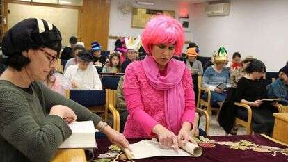 קריאת מגילה לנשים באפרת. | גרשון אלינסון, פלאש 90