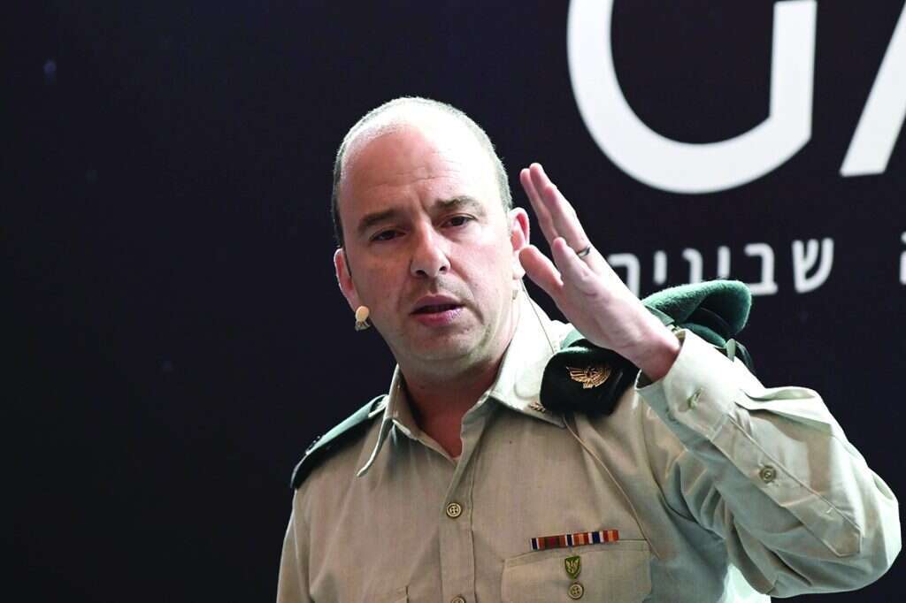 תא"ל עמית סער. | תומר נויברג, פלאש 9