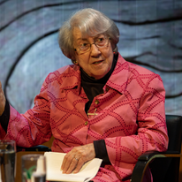 פרופ' רות וייס. | ניקולאי בוסייגין