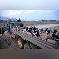 חשודים במעורבות בטבח 7 באוקטובר שנעצרו בעזה. | יוסי זליגר