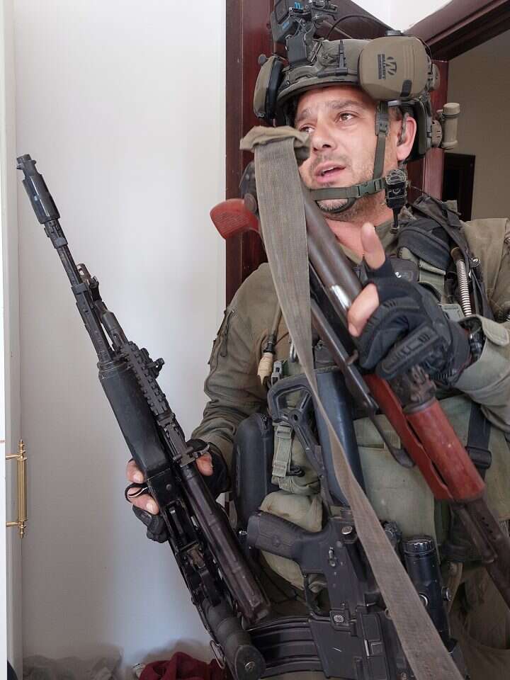 סרן (במיל') אביחי שורשן. | אלישיב רייכנר