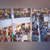 הצרכנים שבו לקניונים. אילוסטרציה. | פלאש 90