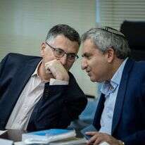 גדעון סער וזאב אלקין. | יונתן זינדל, פלאש 90