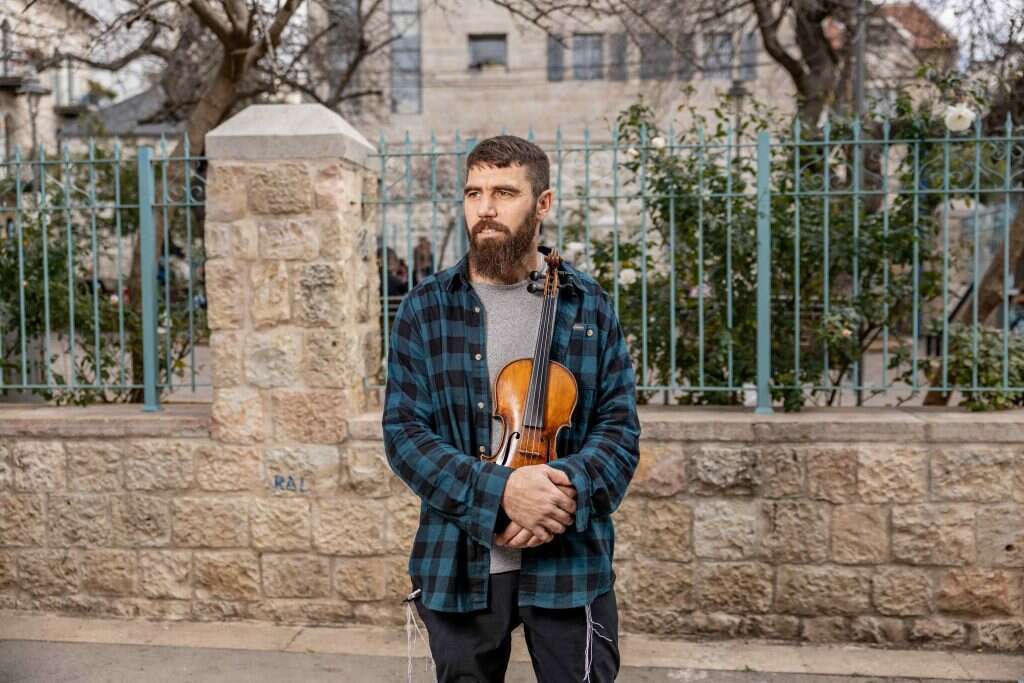 "אני לא חבר בקבינט הא־לוקי. אבל חד־משמעית, קרו לי ניסים". שנוולד. | נעמה שטרן "אני לא חבר בקבינט הא־לוקי. אבל חד־משמעית, קרו לי ניסים". שנוולד. | נעמה שטרן