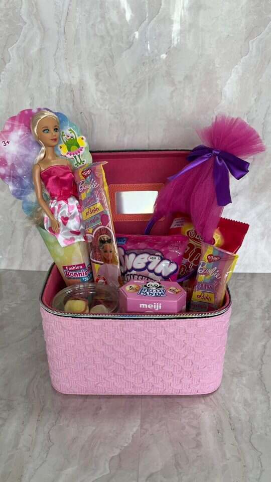 המשלוח הורוד של מקס סטוק. | מקס סטוק