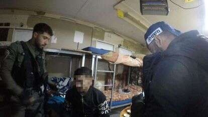 מעצר השב"חים במתחם בירכא. | דוברות המשטרה