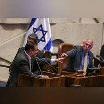 ח"כ איימן עודה וחנוך מילביצקי במליאת הכנסת, היום. | נועם מושקוביץ, דוברות הכנסת