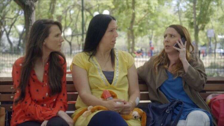 לא הרפיתי עד ששמעתי כן. מתוך הסדרה "חברות". | מתוך "חברות", רשת 13