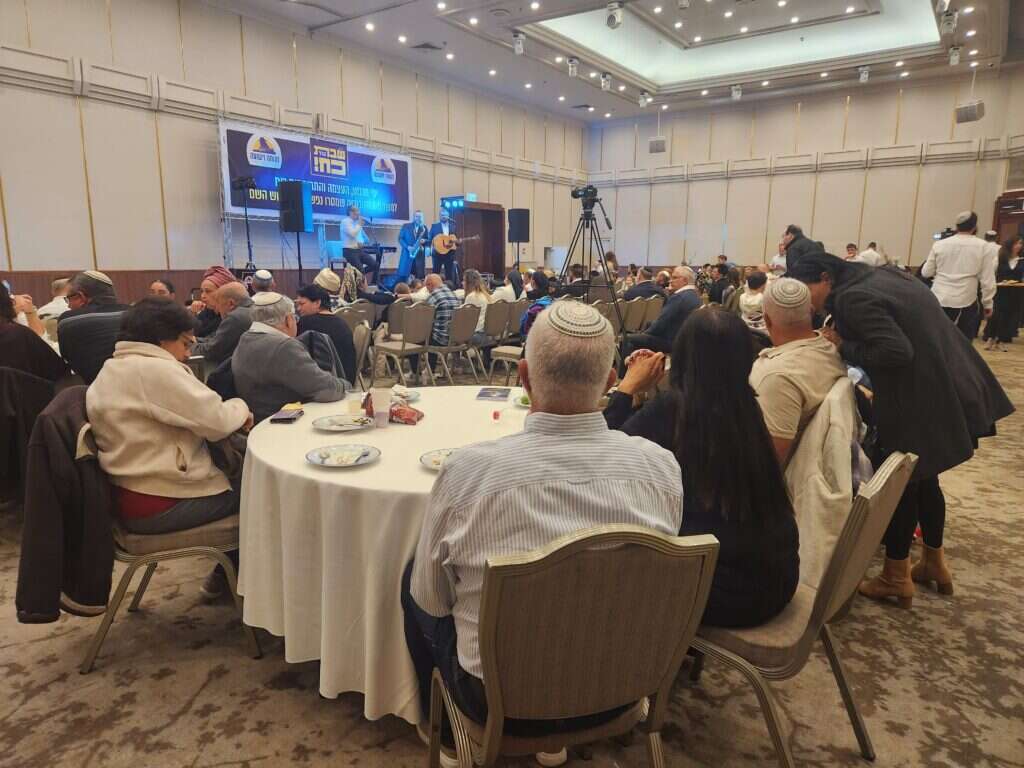 אירוע המשפחות. | נפתלי לרר