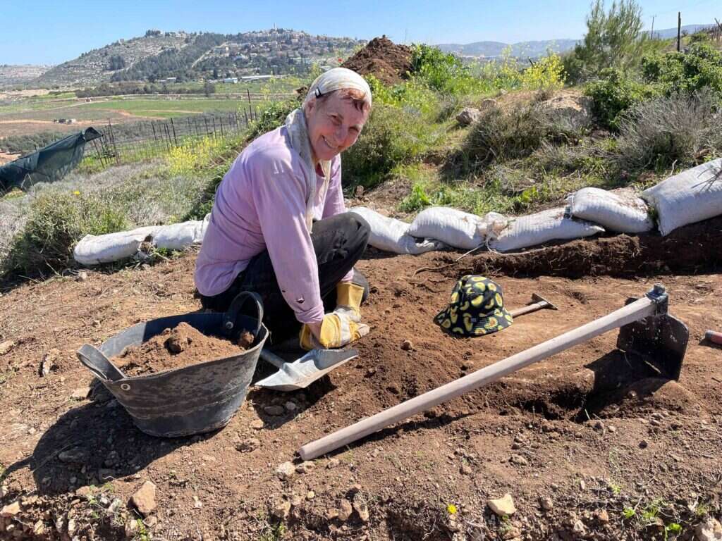 תחביב החפירה נולד בעקבות ספריו של יגאל ידין. שרה פריד. | איילת כהנא