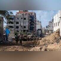 כוחות צה"ל סמוך לבית החולים שיפא ברצועת עזה. | דובר צה"ל כוחות צה"ל סמוך לבית החולים שיפא ברצועת עזה. | דובר צה"ל