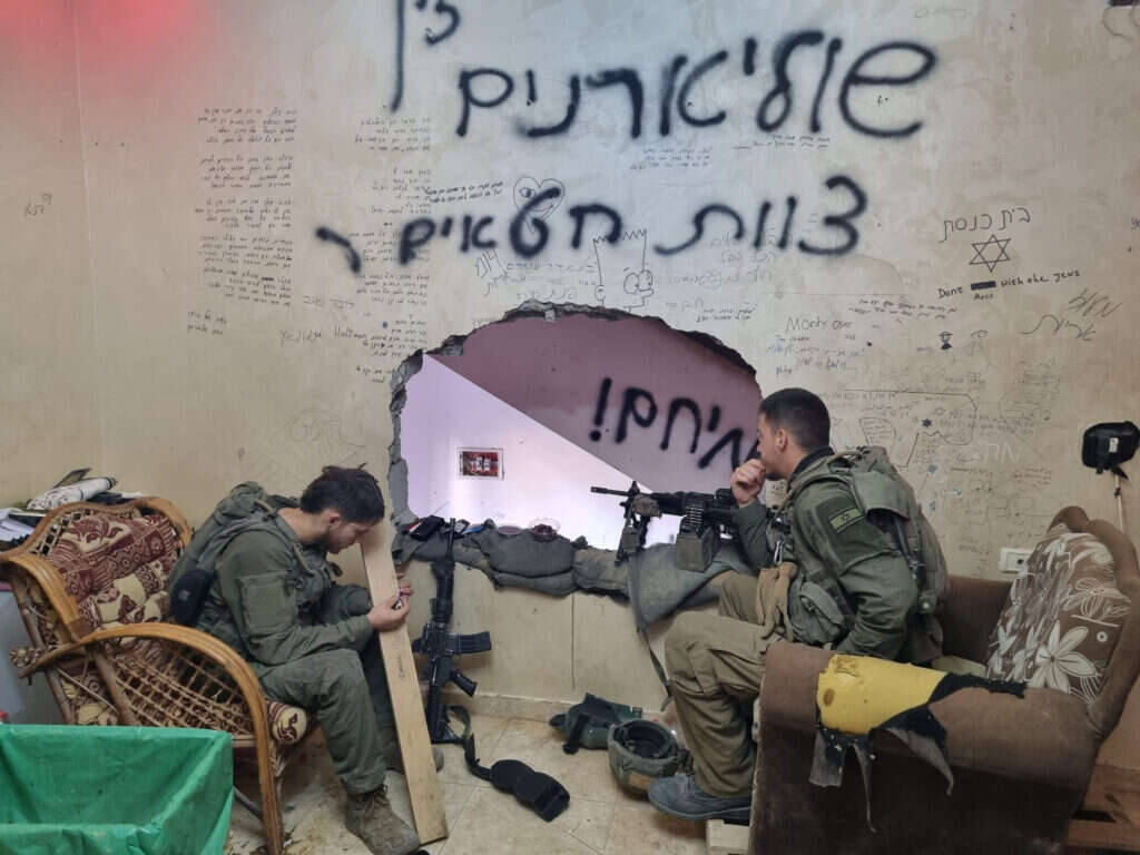 יידעו לעמוד במשימה גם ברפיח. לוחמי גדוד 77 בחאן יונס. | מיכאל טוכפלד