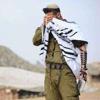 מנדי הכטמן, פלאש 90