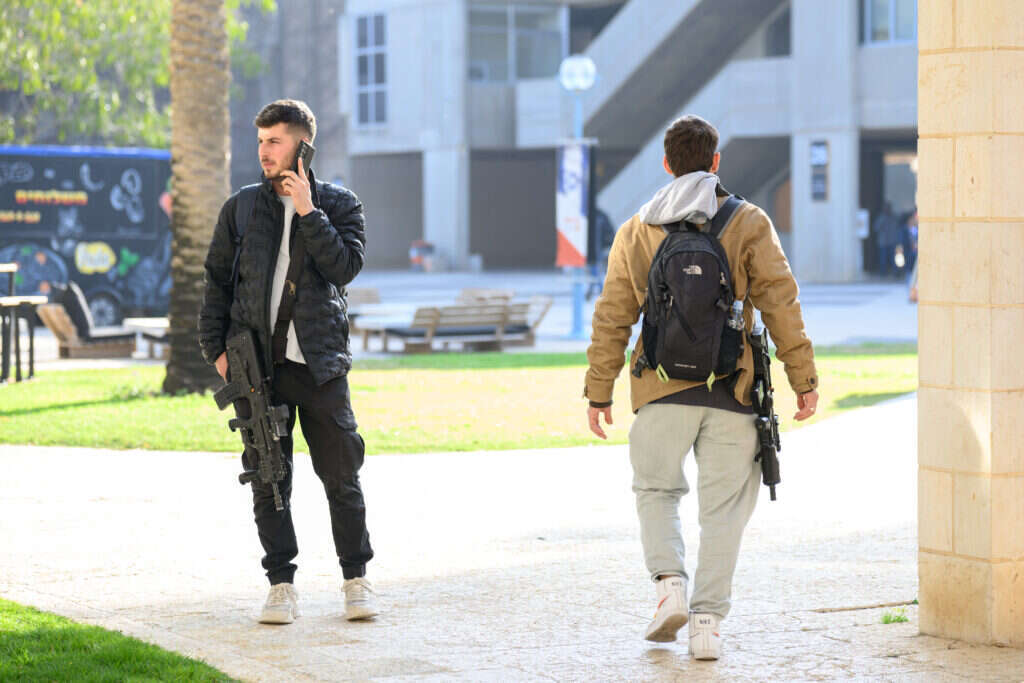 סטודנטים במילואים, למצולמים אין קשר לכתבה. | דני מכליס, אוניברסיטת בן גוריון