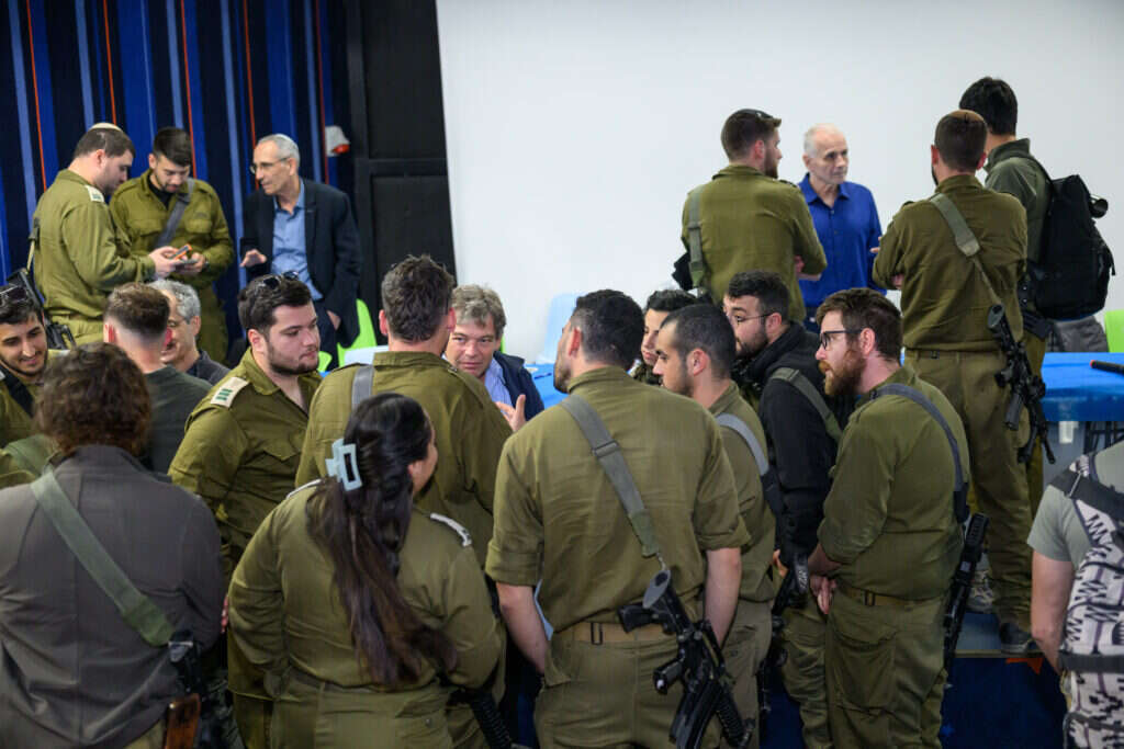 סטודנטים מילואימניקים באוניברסיטת בן גוריון. למצולמים אין קשר לכתבה | דני מכליס, אוניברסיטת בן גוריון