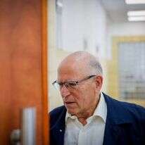 עוזי ארד מגיע להעיד במשפט נתניהו. | חיים גולדברג, פלאש 90