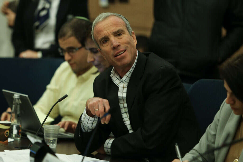 אלעזר שטרן. | אורן בן־חקון