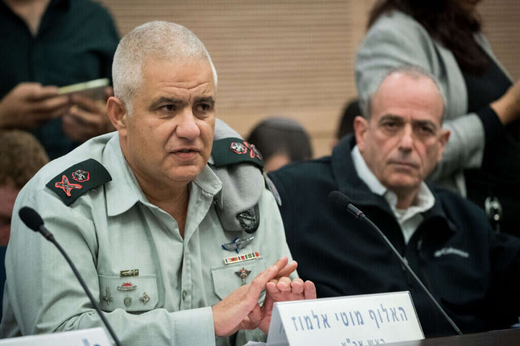 מוטי אלמוז. | יונתן זינדל, פלאש 90