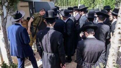 חרדים בלשכת הגיוס. | חיים גולדברג, פלאש 90