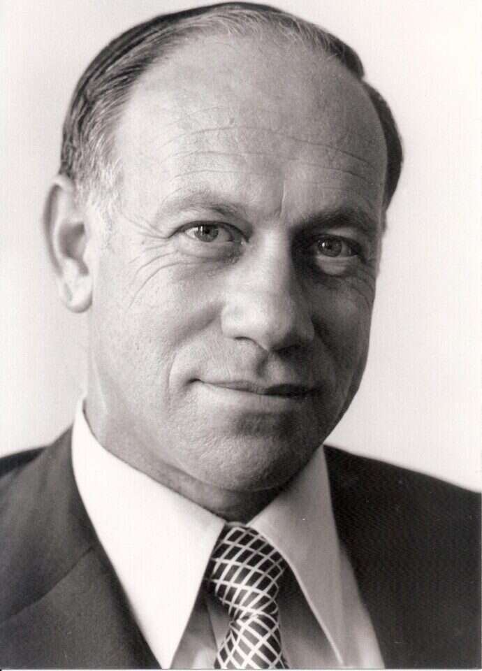 יעקב לוינסון. | עליזה אורבך, ויקיפדיה יעקב לוינסון. | עליזה אורבך, ויקיפדיה