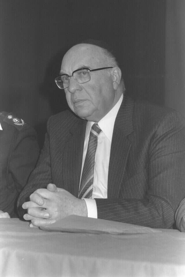 לא האמין במהפך. ד"ר יוסף בורג. | ג'ורדו גורדוצקי, לע"מ