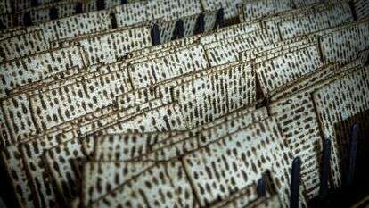 מצות. | Yonatan Sindel/Flash90