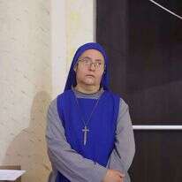 נזירה, ארכיון. | EPA/MOHAMED HAJJAR