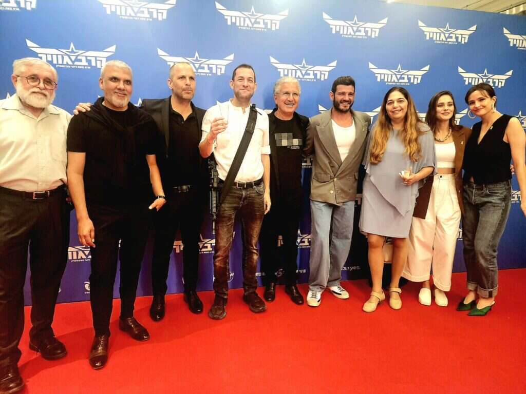 ראש המועצה האזורית שומרון, יוסי דגן, יחד עם כוכבי הסרט. | רפי דלויה ראש המועצה האזורית שומרון, יוסי דגן, יחד עם כוכבי הסרט. | רפי דלויה