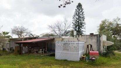 כפר־עזה, השבוע. סוכה מיותמת. | לירון מולדובן