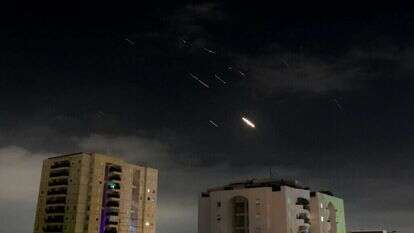 תיעוד מהתקיפה האיראנית הלילה. | Tomer Neuberg/Flash90 תיעוד מהתקיפה האיראנית הלילה. | Tomer Neuberg/Flash90