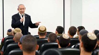 ראש הממשלה בנימין נתניהו, בגיוס לוחמי גולני וגבעתי, בבסיס תל השומר. | חיים צח - לע"מ