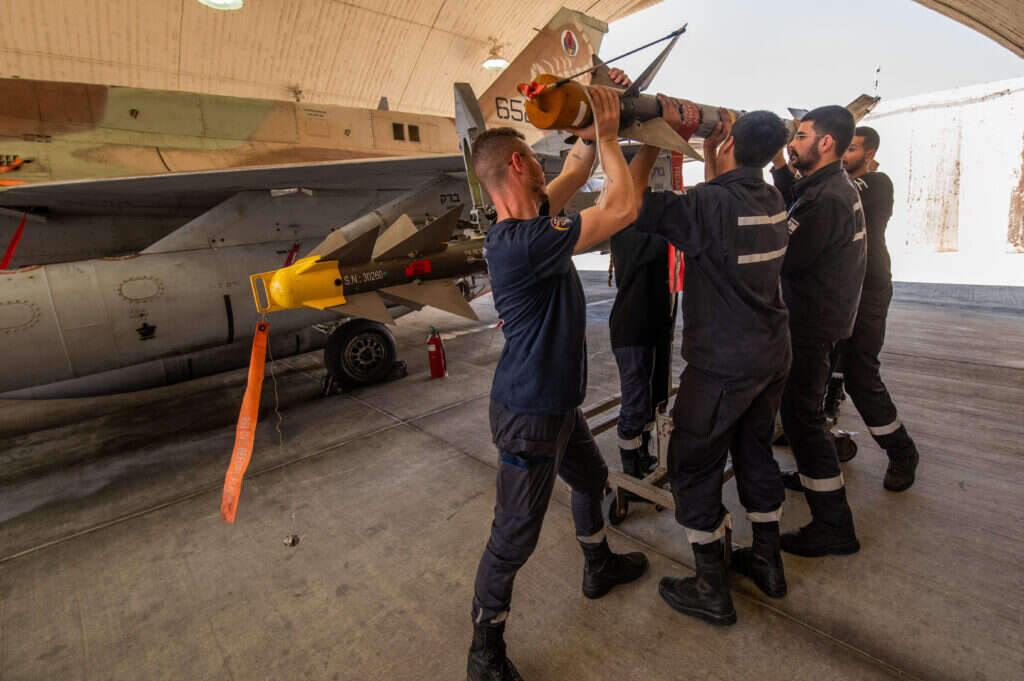 "כשנקראנו לדגל אף אחד לא מצמץ" טייסת 105. אייל מרגולין - ג׳יני