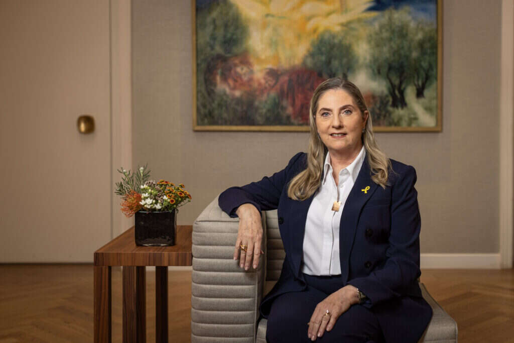 מיכל הרצוג. | אבישג שאר יישוב