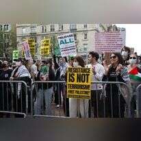 סטודנטים בהפגנה אנטי-ישראלית באוניברסיטת קולומביה בניו-יורק. | Leonardo Munoz / AFP