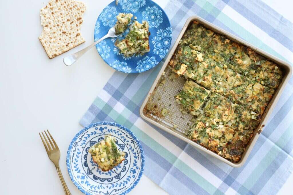 פשטידת כרובית, ירוקים ומצות. | אפרת ליכטשנטט