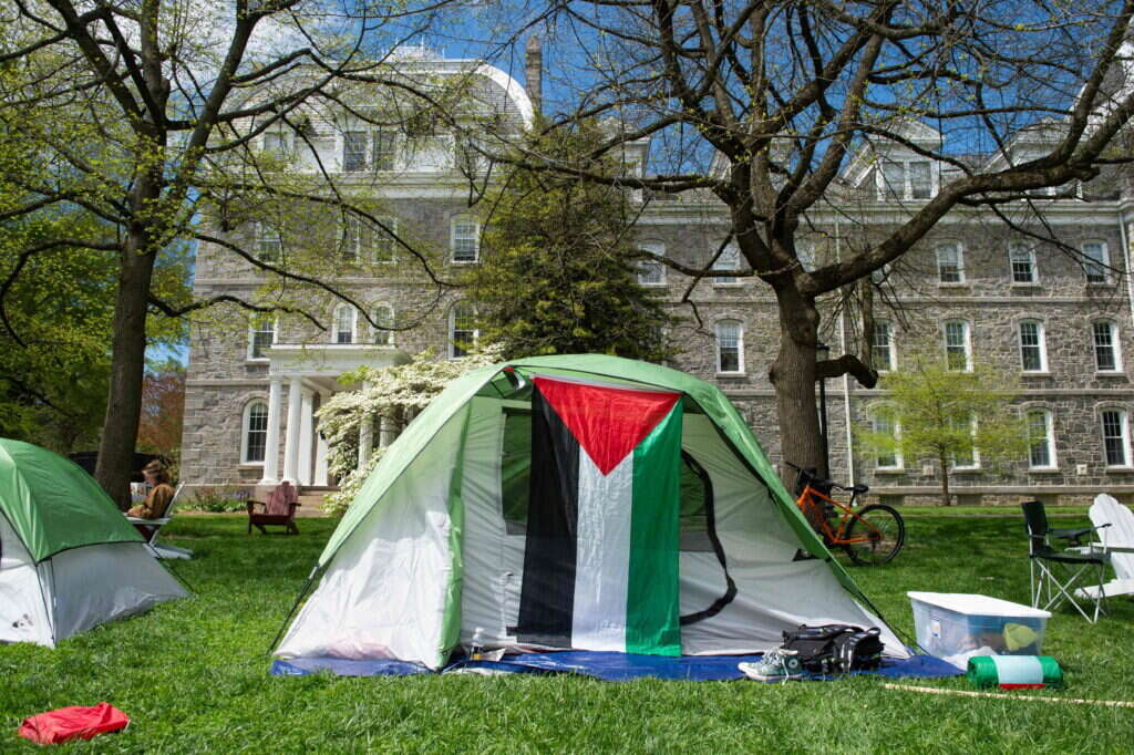 המחאה מתפשטת. מאהל באוניברסיטה בפנסילבניה. | EPA