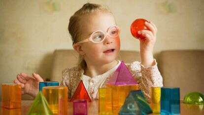 "האור של חיינו, הברכה שלנו". | שאטרסטוק "האור של חיינו, הברכה שלנו". | שאטרסטוק