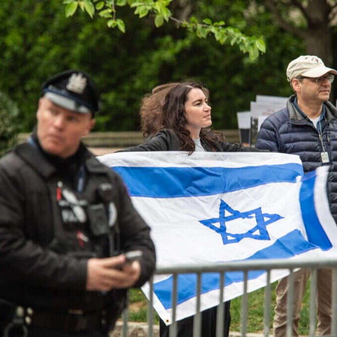מפגינים פרו-ישראלים באוניברסיטת פנסילבניה. | AFP