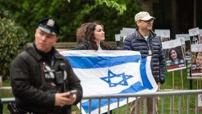 מפגינים פרו-ישראלים באוניברסיטת פנסילבניה. | AFP מפגינים פרו-ישראלים באוניברסיטת פנסילבניה. | AFP