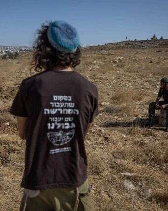 מתיישבים ברמת מגרון. למצולמים אין קשר לכתבה. | חיים גולדברג, פלאש 90