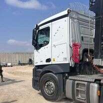 משאית סיוע נכנסת לצפון רצועת עזה דרך מעבר ארז. | דובר צה"ל משאית סיוע נכנסת לצפון רצועת עזה דרך מעבר ארז. | דובר צה"ל