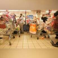 קניות בסופר, אילוסטרציה. | מרים צחי קניות בסופר, אילוסטרציה. | מרים צחי