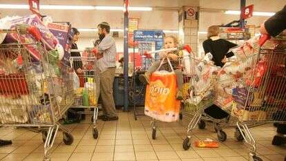 קניות בסופר, אילוסטרציה. | מרים צחי קניות בסופר, אילוסטרציה. | מרים צחי