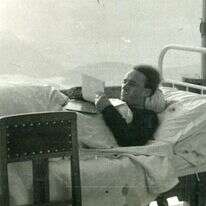 רוכמן מאושפז בשווייץ בשנת 1946 לאחר שחלה בשחפת בתקופת המחבוא במלחמה. | אלבום אפרים וציפורה שדלצקי, ארכיון התמונות ע"ש שושנה ואשר הלוי, יד יצחק בן צבי