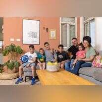 משפחת מנדיל, בית חגי. | יוסי אלוני