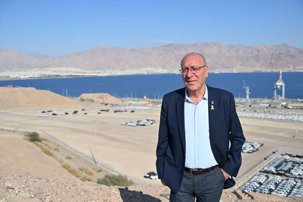 אלי לנקרי באילת. | יהודה בן־יתח