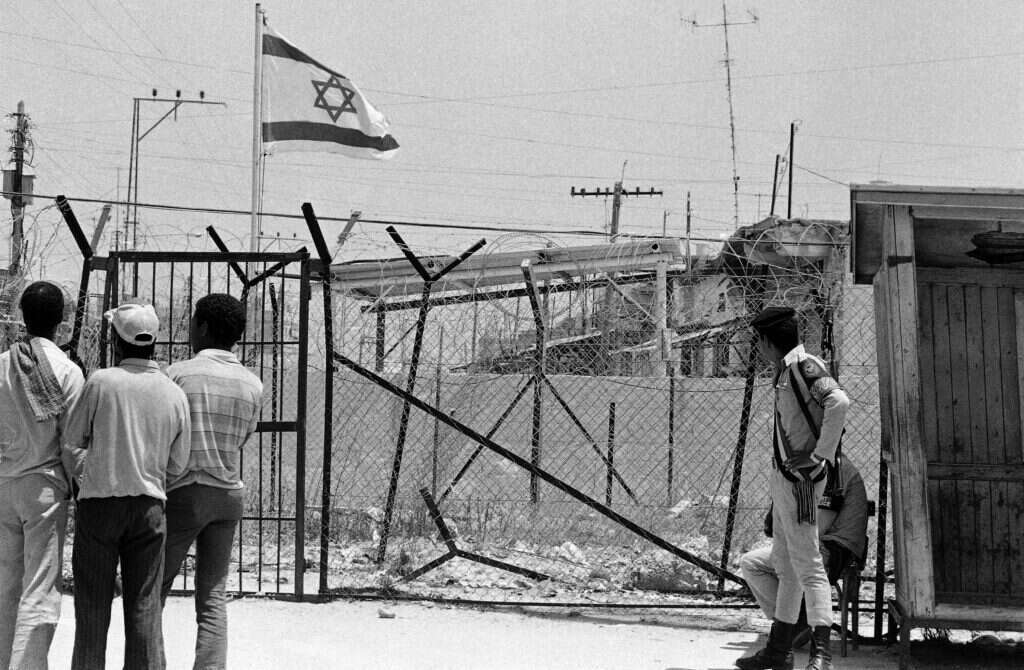 מעבר רפיח תחת שליטה ישראלית, 1986. | איי.פי